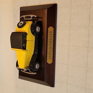 Avon Collectible, 1930's Yellow Roadster Car & Display